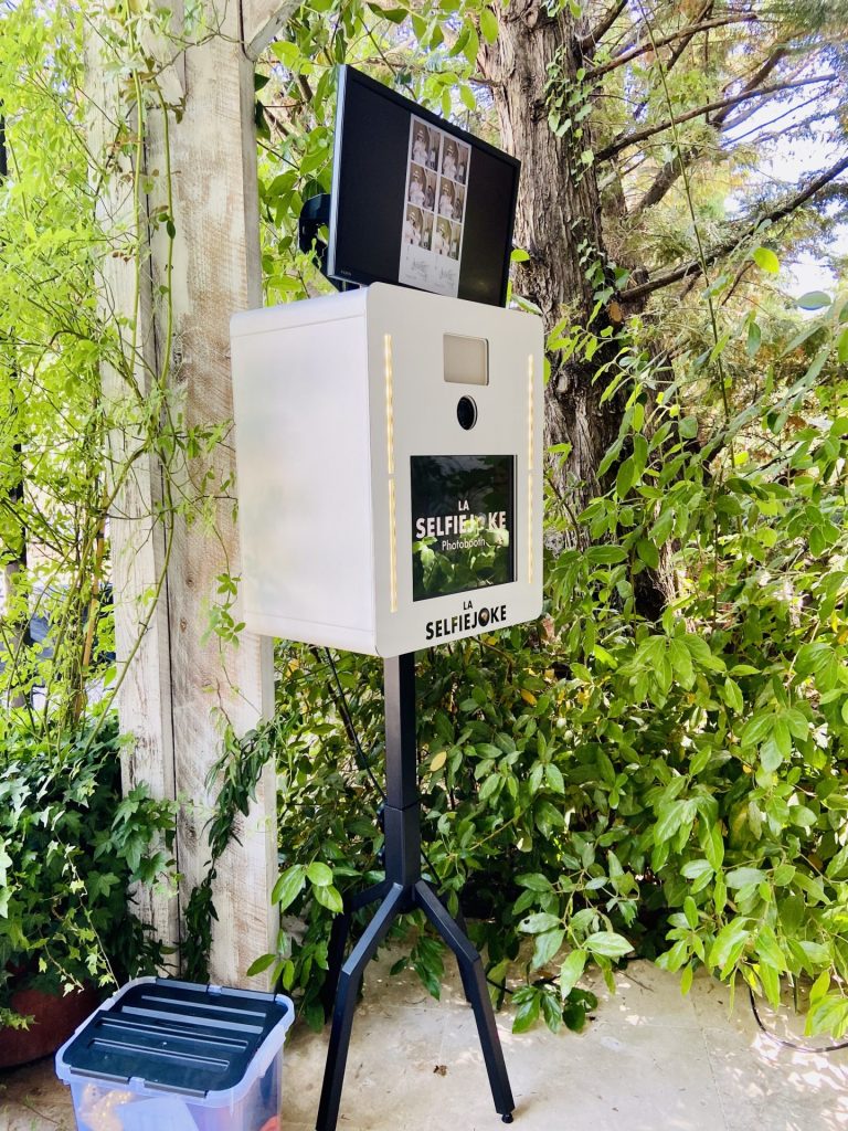 borne blanche la selfiejoke